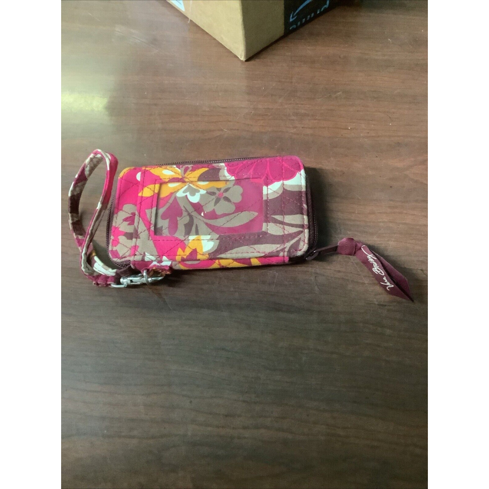Vera Bradley Zip Around Wristlet Wallet Carnaby Floral